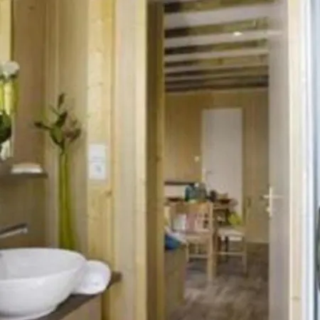 Mobil 6 Pers. Avec Terrasse A Sainte-marie-du-mont - Api-1-52-1295 *