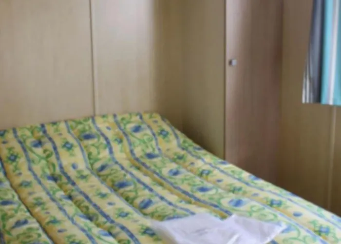 营地 Mobil 6 Pers. Avec Terrasse A Sainte-marie-du-mont - Api-1-52-1295