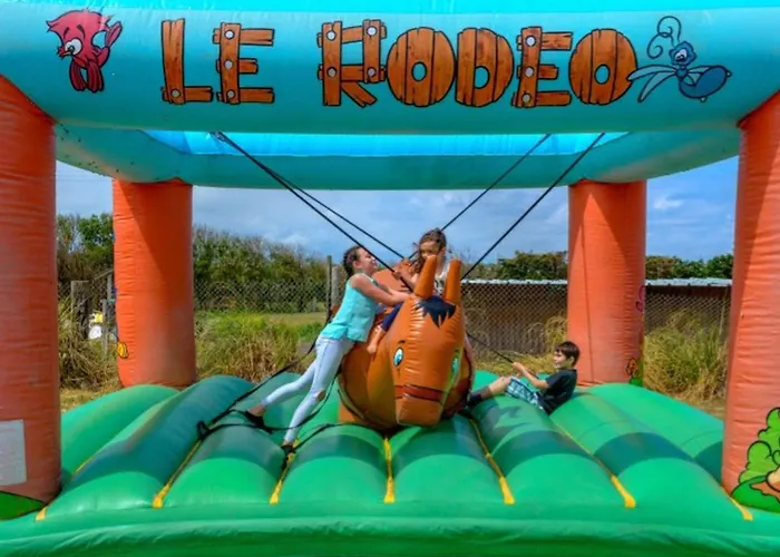 Mobil 6 Pers. Avec Terrasse A Sainte-marie-du-mont - Api-1-52-1295